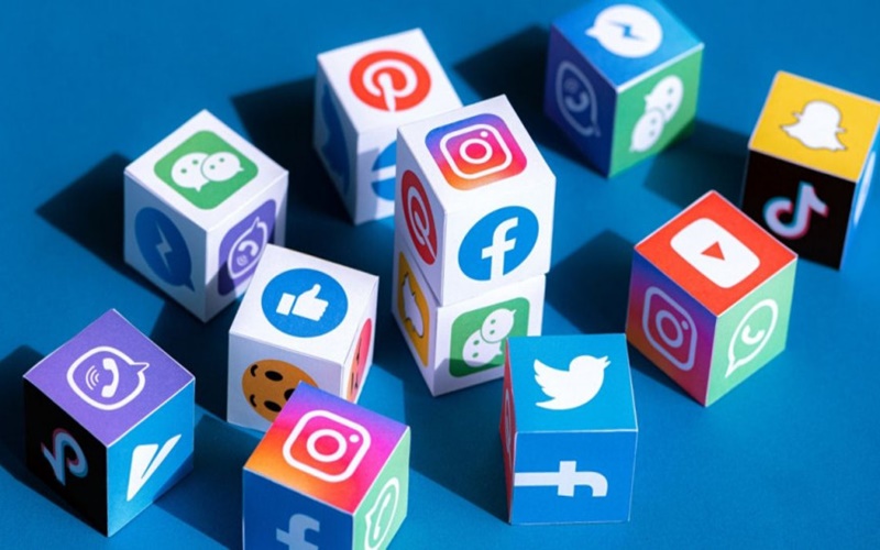Pentingnya Menjaga Tata Bahasa, Ucapan Dan Post Anda Di Media Sosial